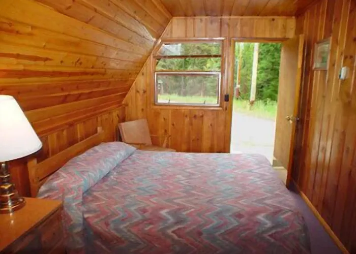 Hotel Pahaska Tepee