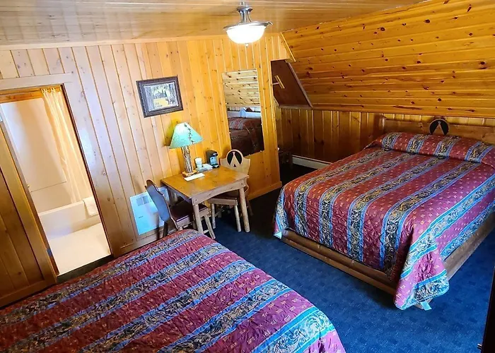 Hotel Pahaska Tepee 2*