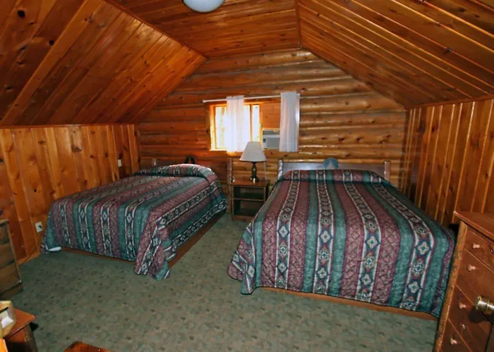 Pahaska Tepee Hotel